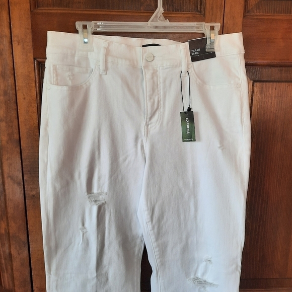🛍 NWT Express 70s Flare Mid-rise white denim jeans size 12 short - Picture 3 of 15